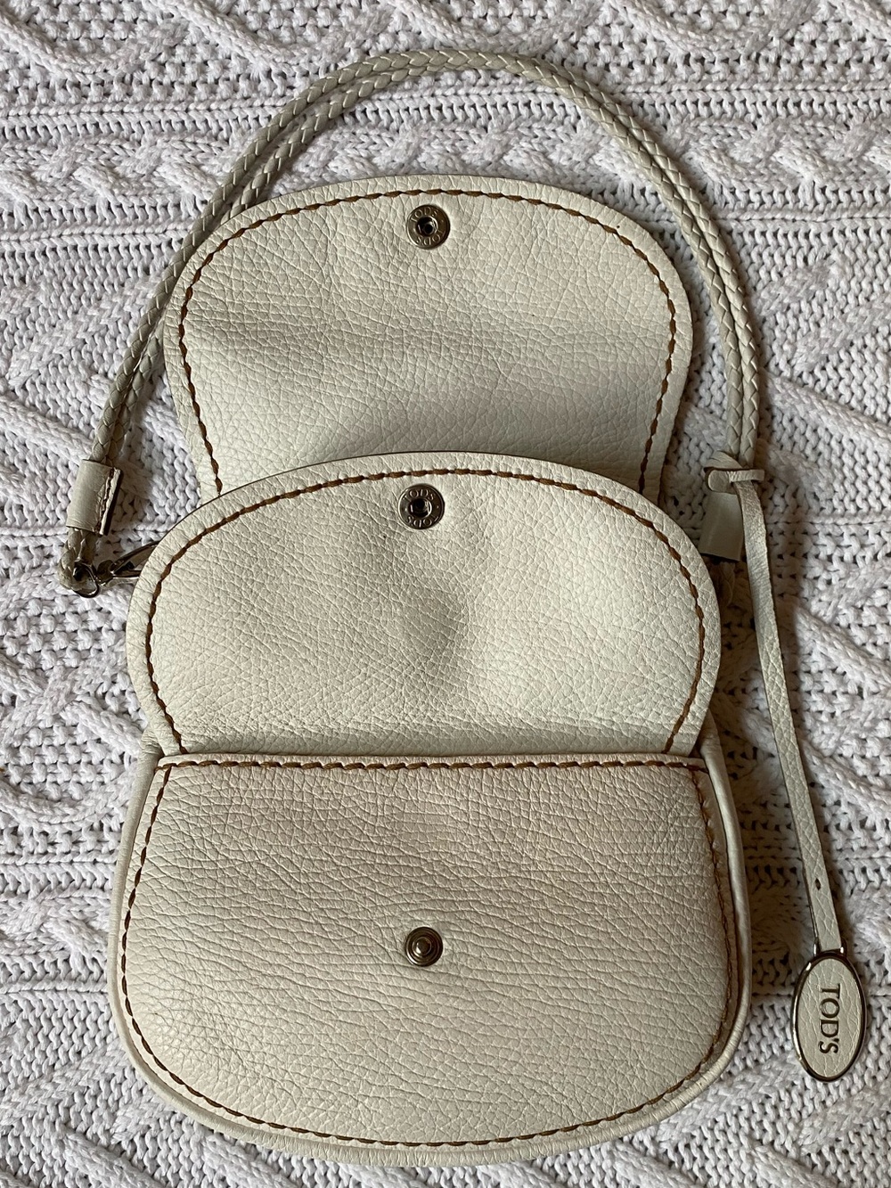 Tod’s Mini Saddle Bag - Picture 5 of 7